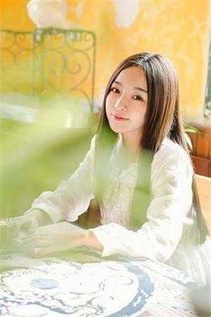 第一机长的隐婚妻（每日精选好书第一机长的隐婚妻）