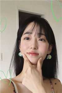林苓易琛免费小说（每日精选好书林苓易琛免费小说小说角色名字）