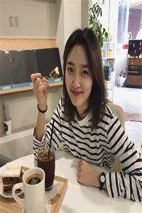医妃重生狂追夫（医妃重生狂追夫）