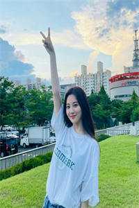 豪门宠婚：总裁夫人在线抱大腿（每日分享书籍豪门宠婚：总裁夫人在线抱大腿作者的别称）