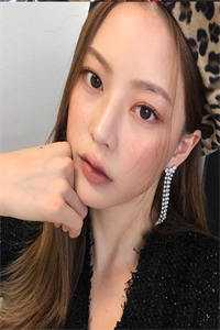顶流恶女她恃美行凶（顶流恶女她恃美行凶）