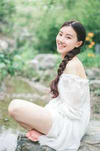 穿到七零新婚夜，傻子老公要亲亲（穿到七零新婚夜，傻子老公要亲亲）