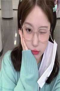 被逼着与反派恋爱后（被逼着与反派恋爱后小说家的作者是谁）