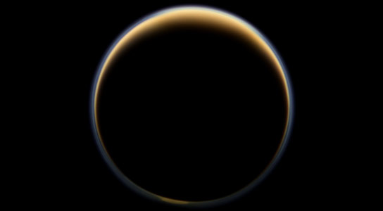 Cassini数据确认PAHS在泰坦的下阴霾的生产中发挥着重要作用