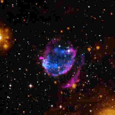 超新星残余G352.7-0.1显示一些异常的属性