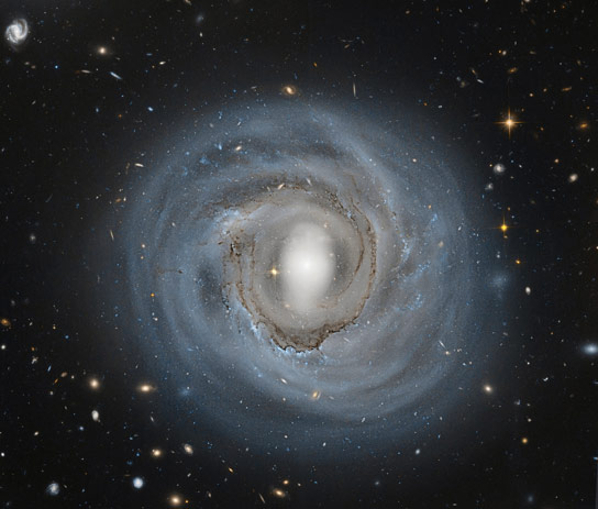 哈勃视图螺旋Galaxy NGC 4921