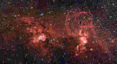 南部银河系中的两个星形成区域