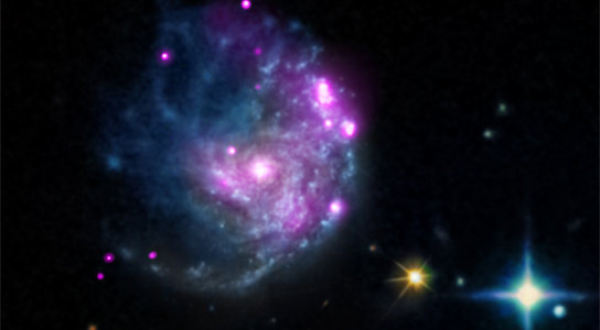 钱德拉（Chandra）在螺旋星系NGC 2276中发现了中等质量黑洞