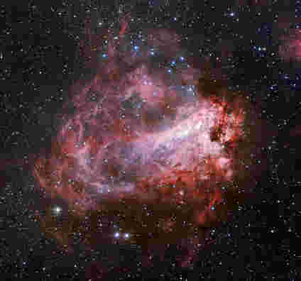 ESO捕捉Messier 17的新形象