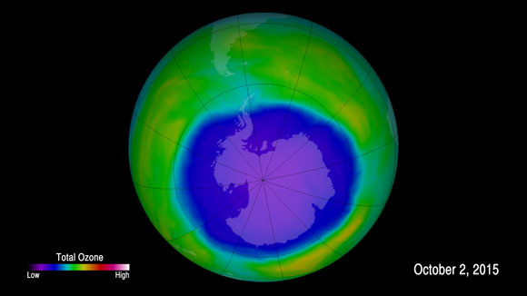 2015年南极臭氧孔比近年来