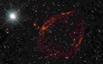 哈勃望远镜观测爆炸的白矮星