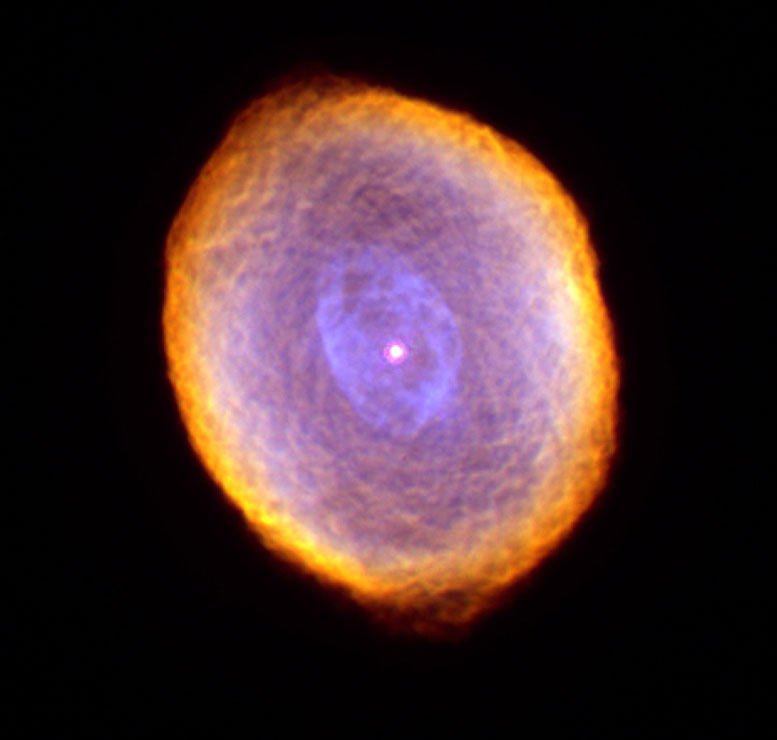 行星星云IC 418的经典哈勃图像