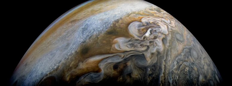 惊人的朱诺影像捕捉到木星的旋云形成
