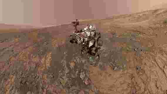 美国宇航局的好奇心的新自我画像火星火车站在维拉鲁宾山脊上