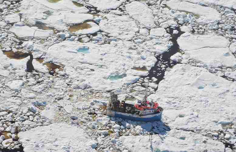 北极海冰是北大西洋船的春天危险