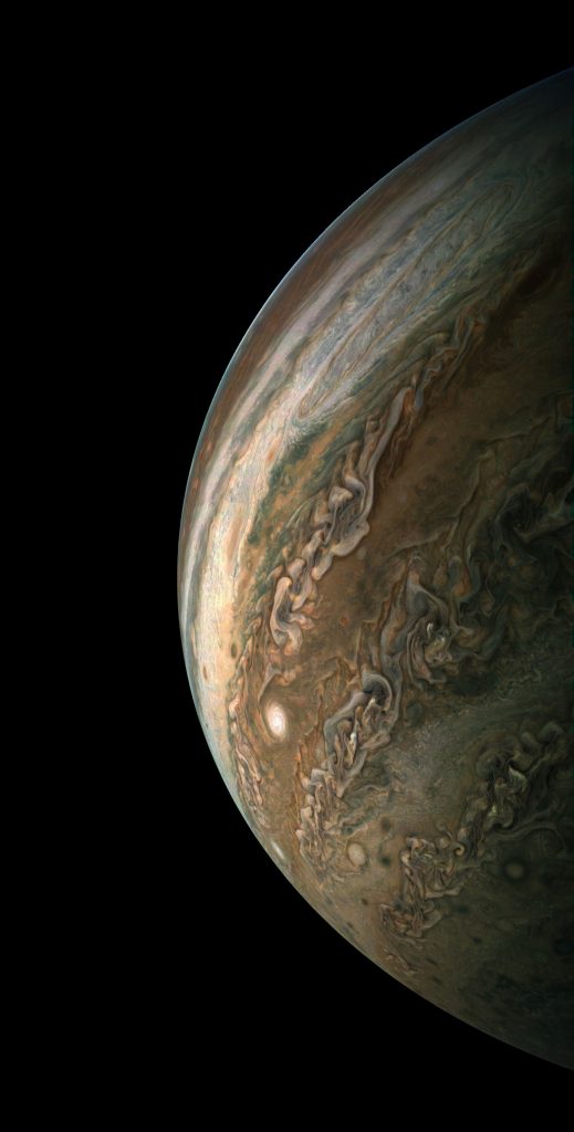 朱诺航天器完成了木星的第十次近距离飞越科学轨道