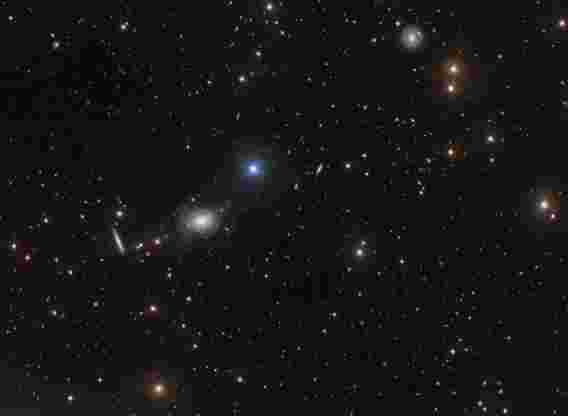 椭圆形优雅 -  ESO视图椭圆图Galaxy NGC 5018