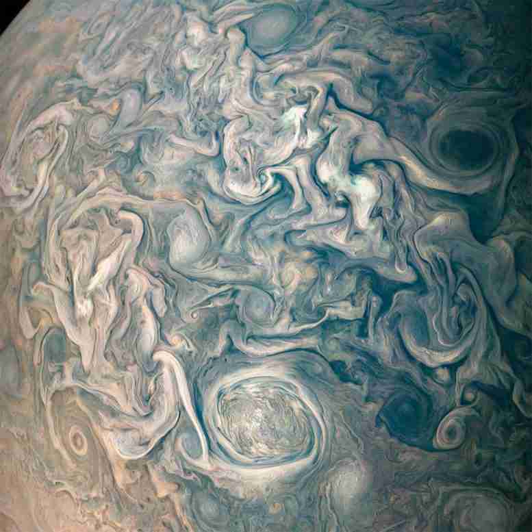 美国宇航局的朱诺航天器观点木星混沌云