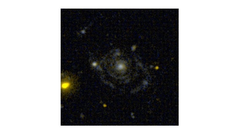 双子座揭示了超大的黑洞核的流量