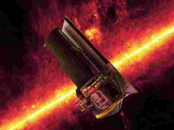 美国宇航局的Spitzer太空望远镜仍然在15年后仍然强劲