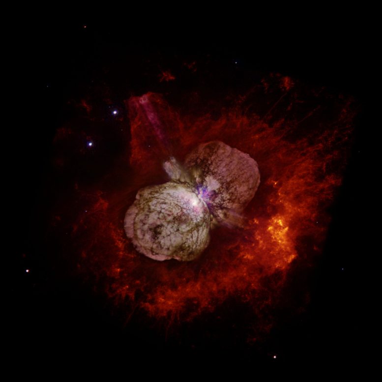 Nustar望远镜显示Eta Carinae射击宇宙射线