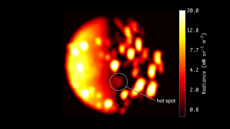 Juno数据在木星月亮IO上表示另一种可能的火山
