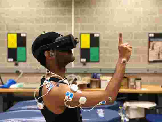 虚拟现实正在造成真正的伤害–这是减少VR中物理风险的方法