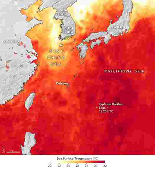 超级台风海力熊在朝鲜半岛上熊