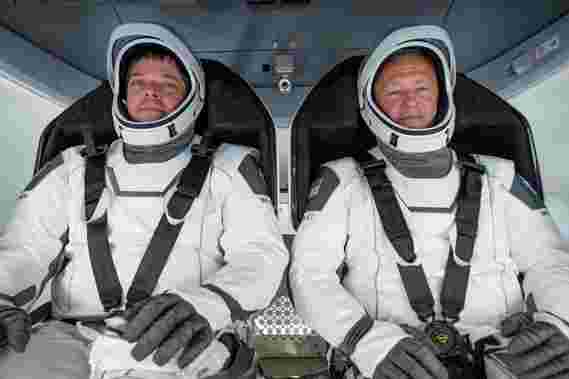 Spacex Crew Dragon正在进行回家 - 在墨西哥湾计划的斯普拉德