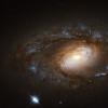 哈勃周图像–线性银河NGC 4102