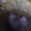 美国宇航局的火星侦察轨道运动员捕获了一个冬天的羽毛火山口的看法