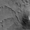 新的学士学位在火星南北地区的山丘观看一座山丘