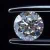 钻石在地球核心的压力下持有超过五倍的压力