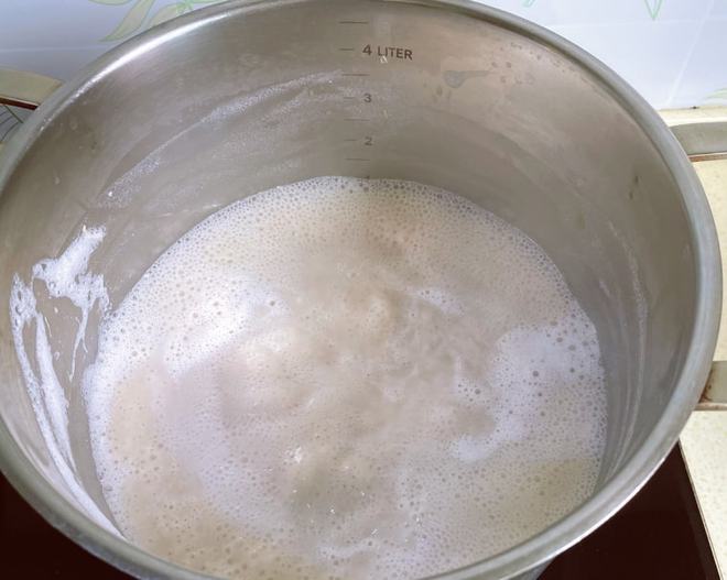 豆腐脑豆浆加点内酯凝固一下，没啥技术含量？需要加多少黄豆？
