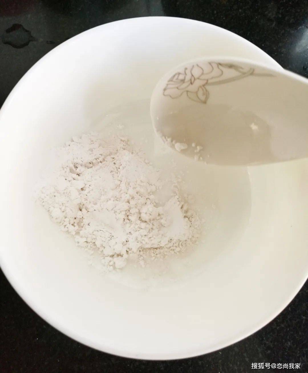 食用石膏是什么_食用石膏粉的副作用_石膏可以食用吗