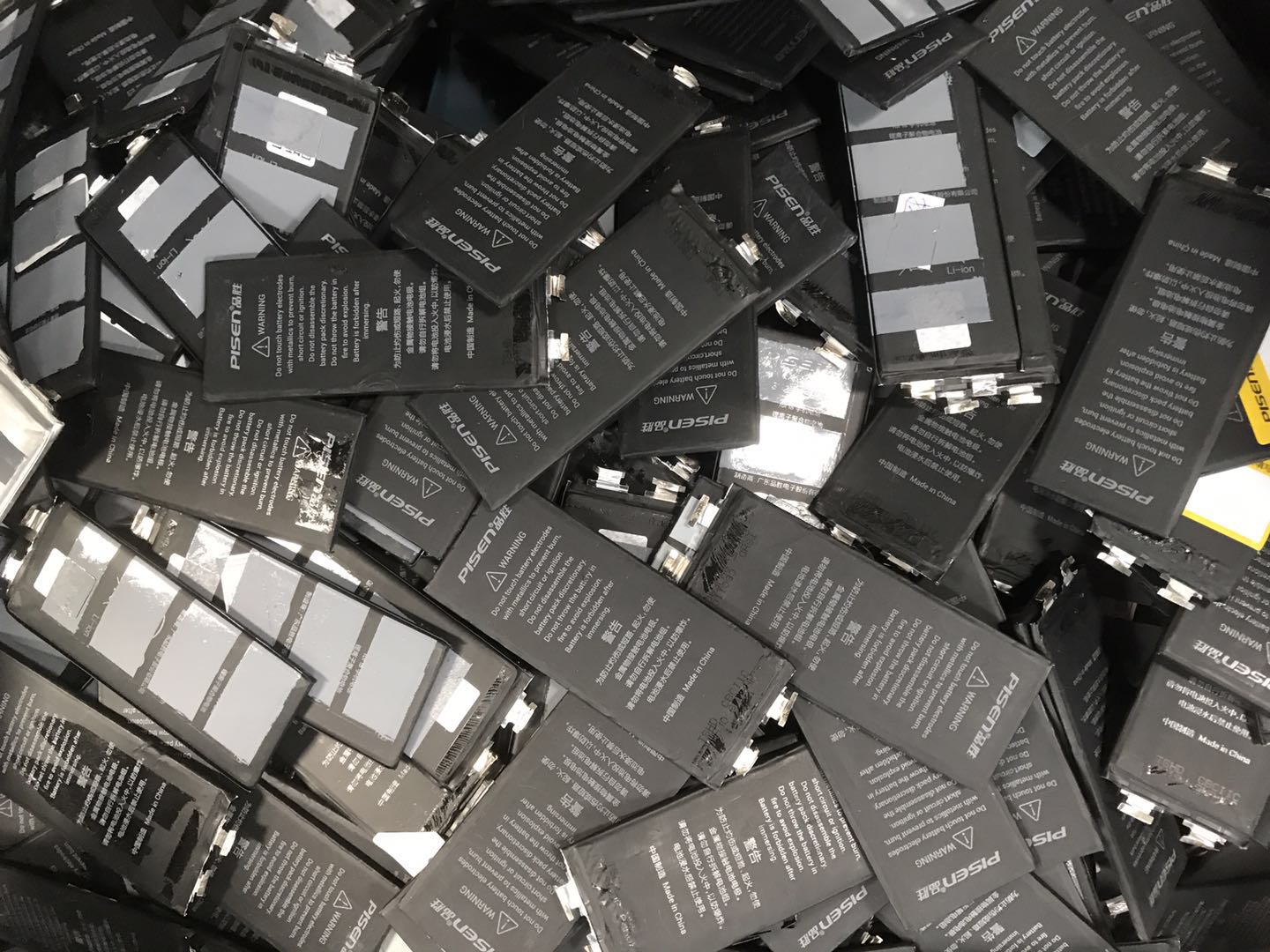 废硅片回收价格_太阳能硅片回收破碎_硅片回收多少钱一斤