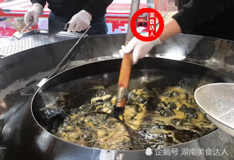 粪水臭豆腐 真相调查 是否真用粪水炮制_狗狗掉粪坑了吃了粪水_水菜丽粪水