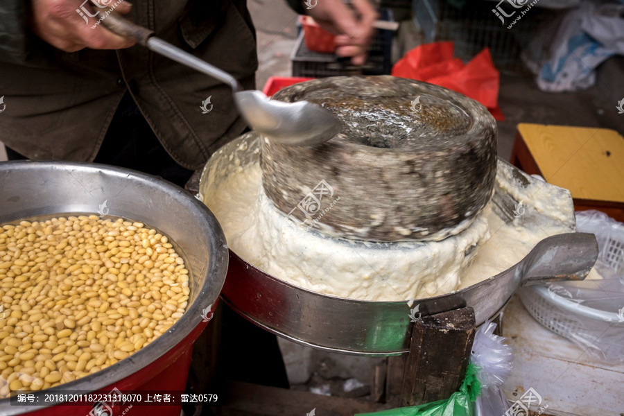 用什么盐做盐水点豆腐_胆巴点豆腐脑怎样做_黑豆腐可以做霉豆腐吗