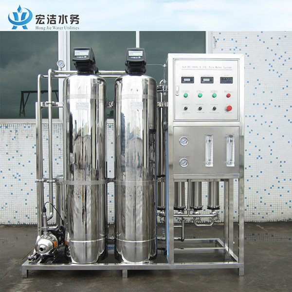 纯净水厂设备多少钱_纯净水生产设备厂家_生产纯净水桶的小型生产设备?